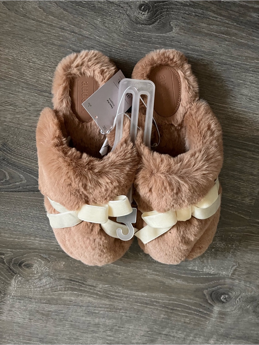 Plush Bow Slippers - Blush Pink